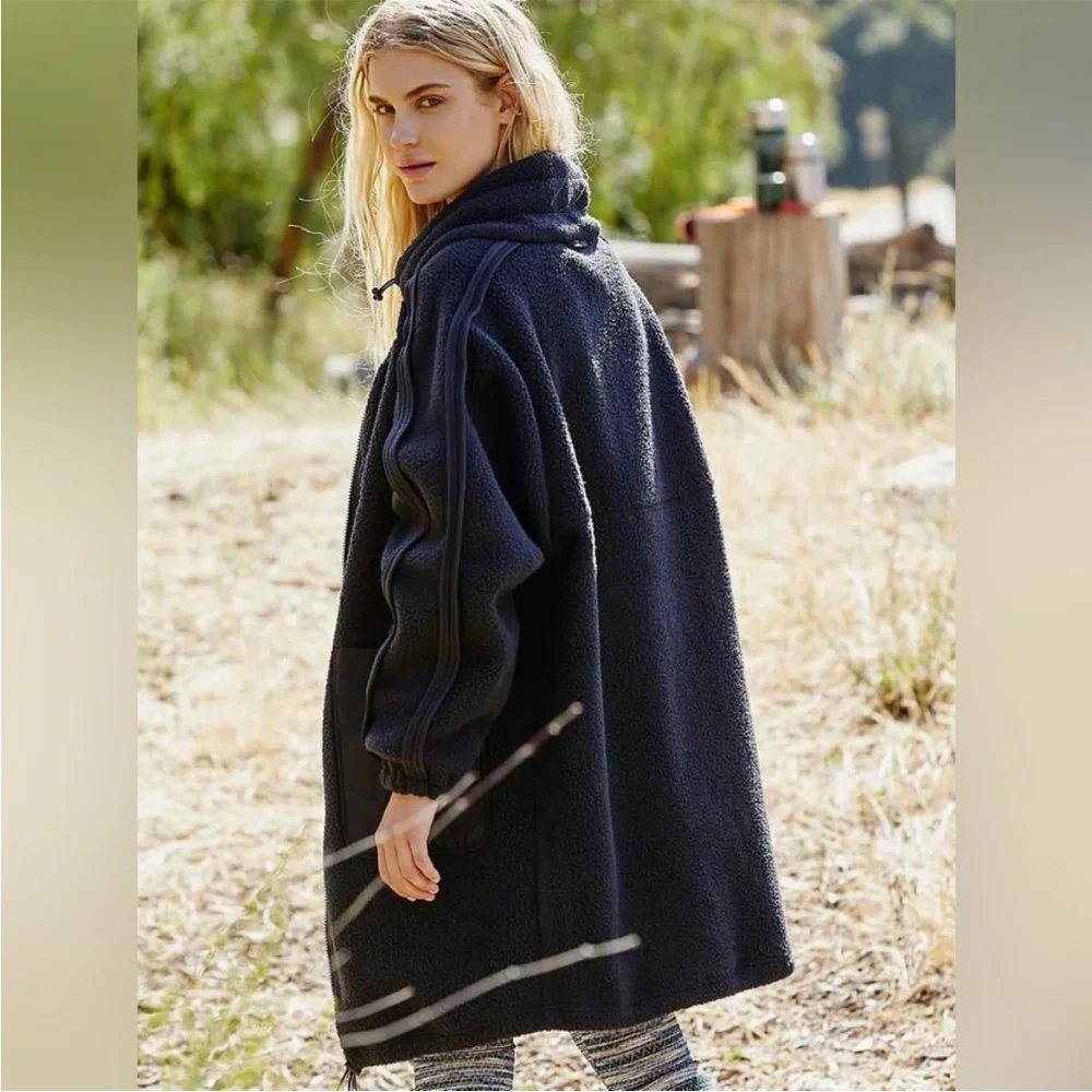 Free People Movement Glacier Long Black Snap Closure Fleece Jacket Coat M $168 - Picture 1 of 8